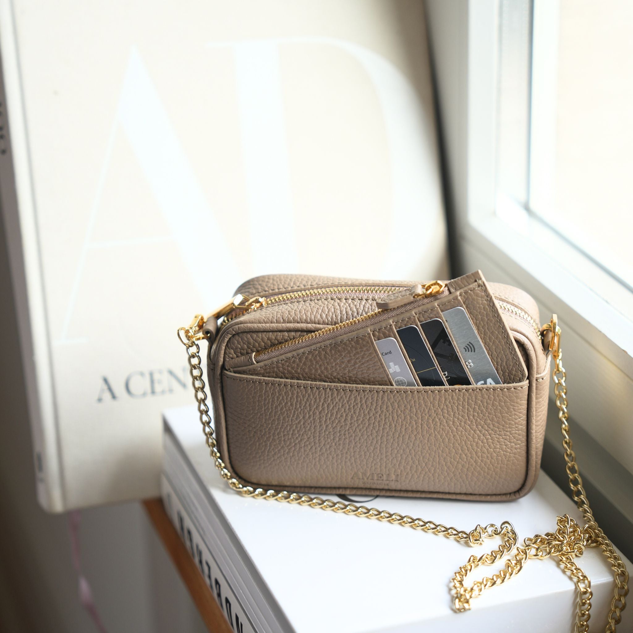 AMELI Zurich | Belvoir | Greige | Soft Grain Leather | With card holder