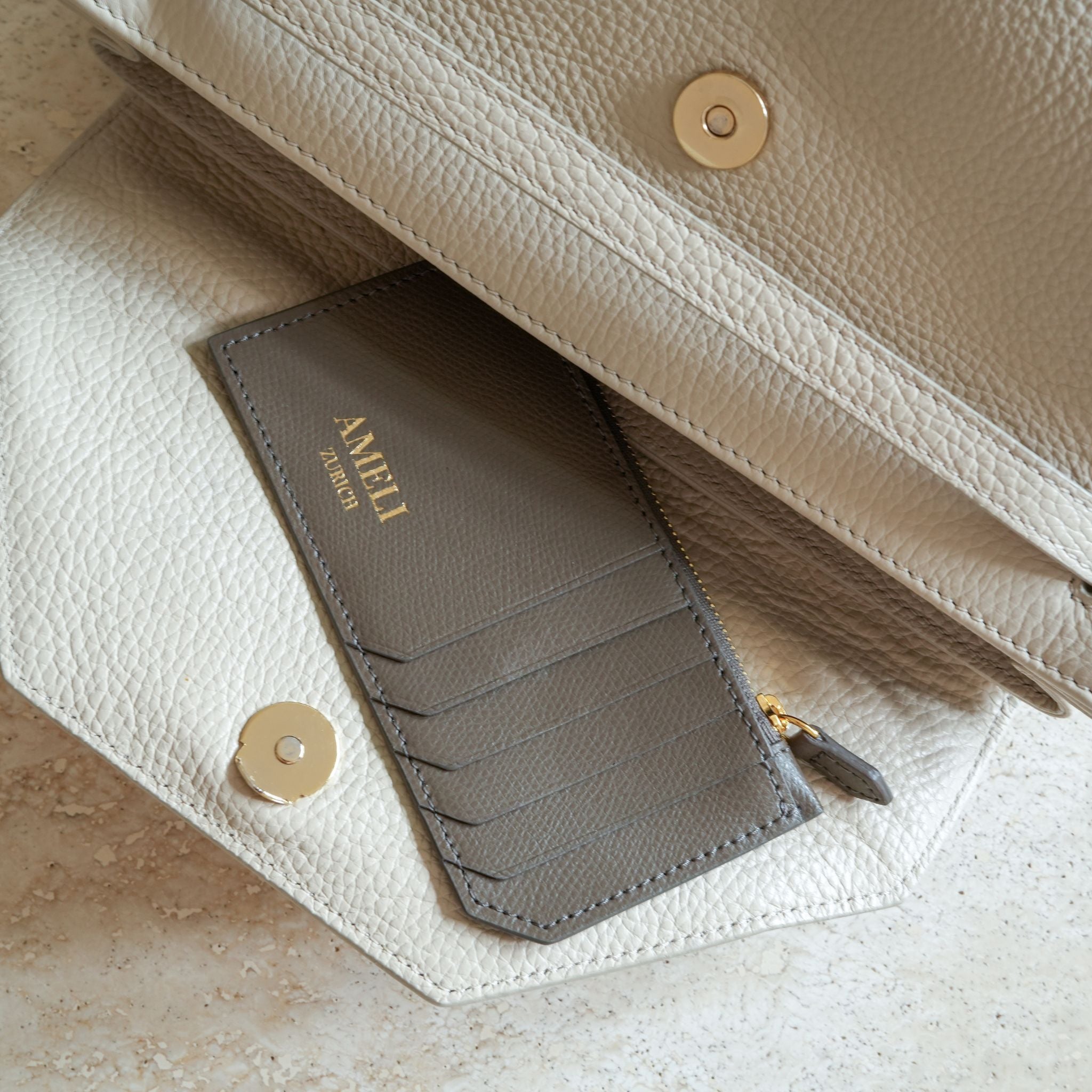 AMELI Zurich | Cardholder | Greige | Pebbled Leather | Front