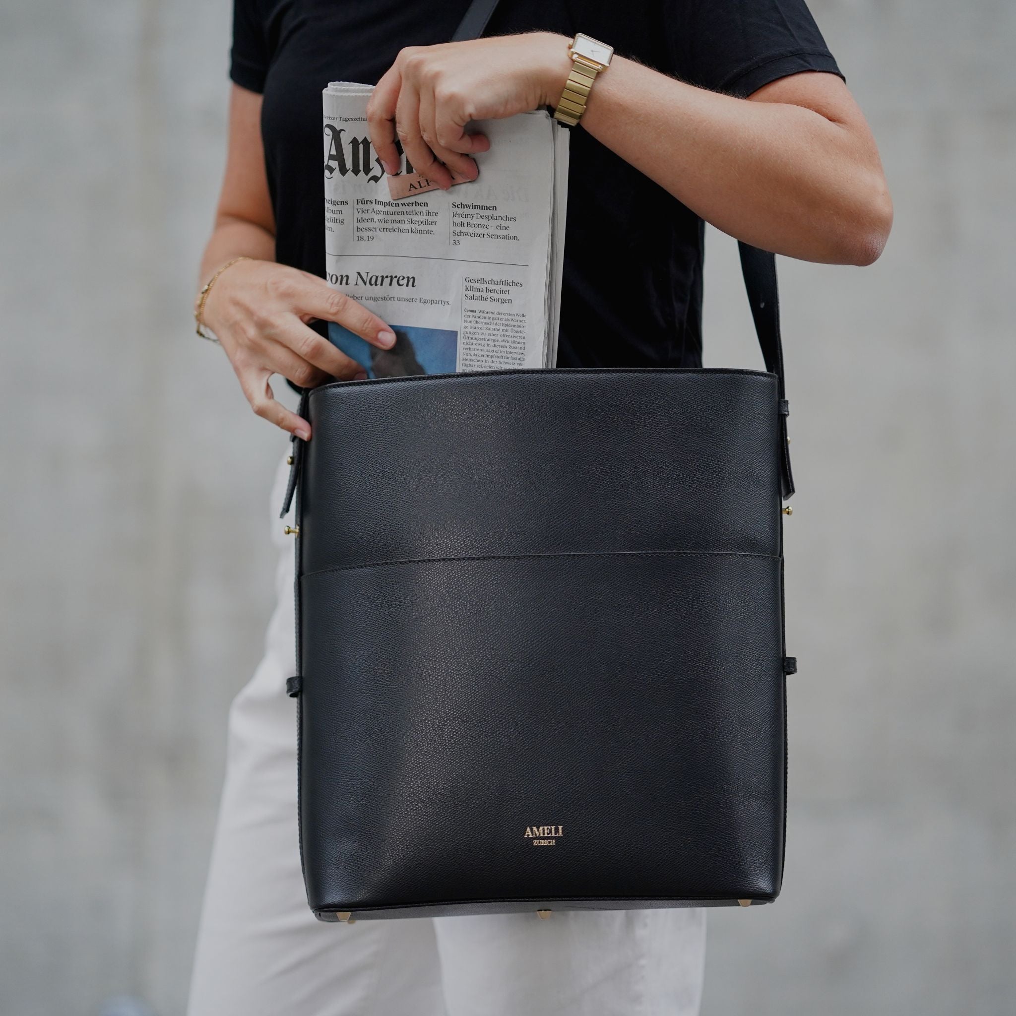 AMELI Zurich | LETTEN | Black | Pebbled Leather | Shoulder bag