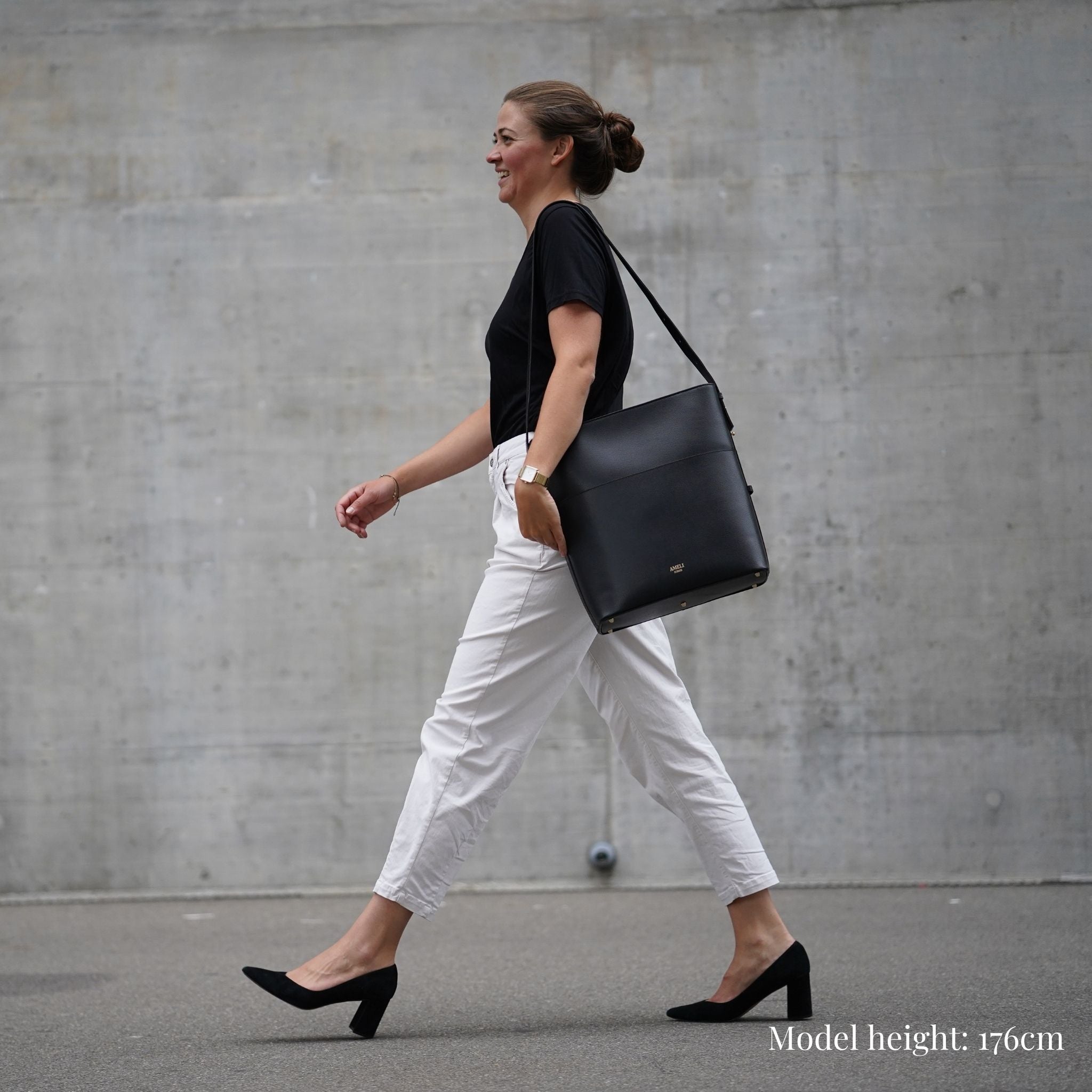 AMELI Zurich | LETTEN | Black | Pebbled Leather | Model