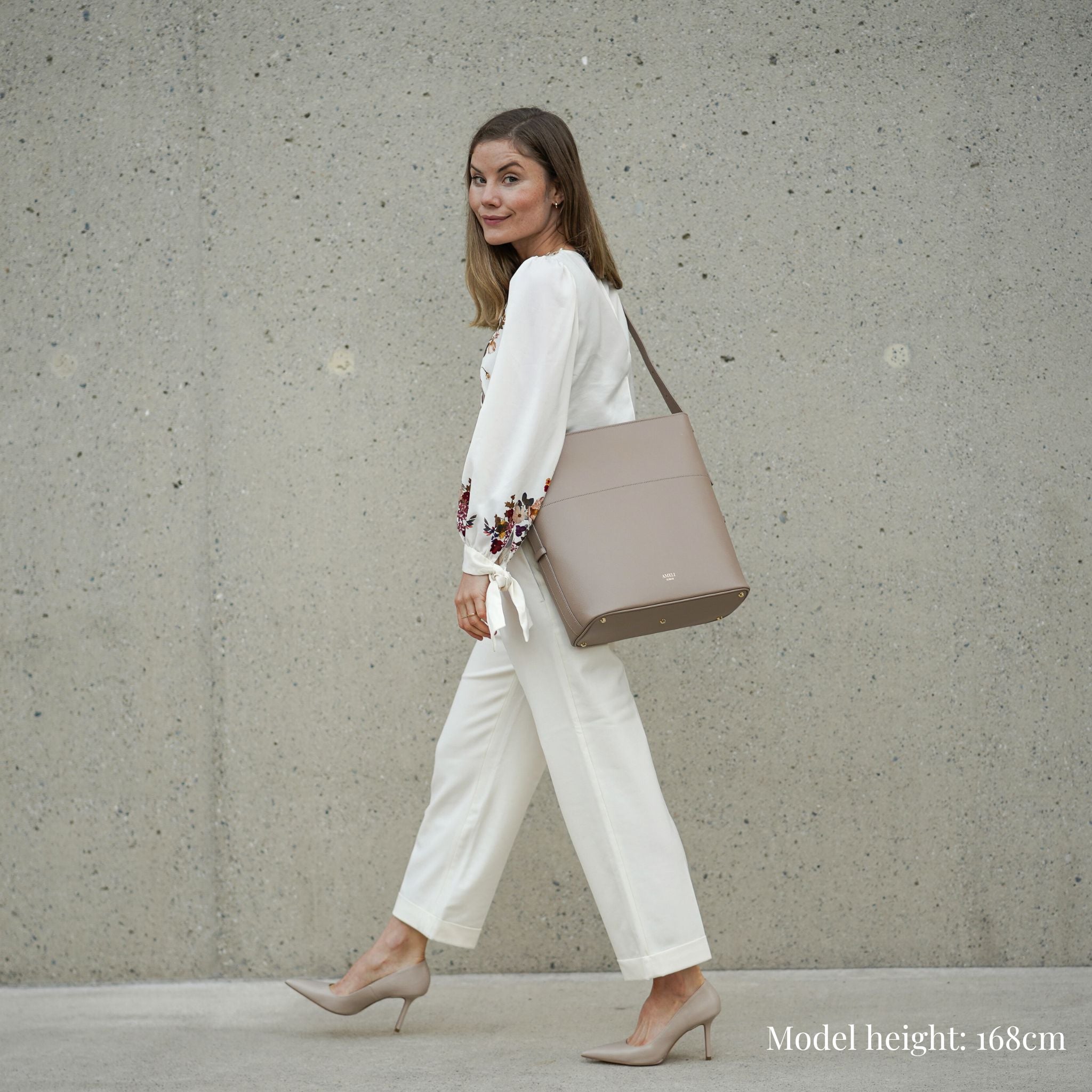 AMELI Zurich | LETTEN | Cappuccino | Pebbled Leather | Model