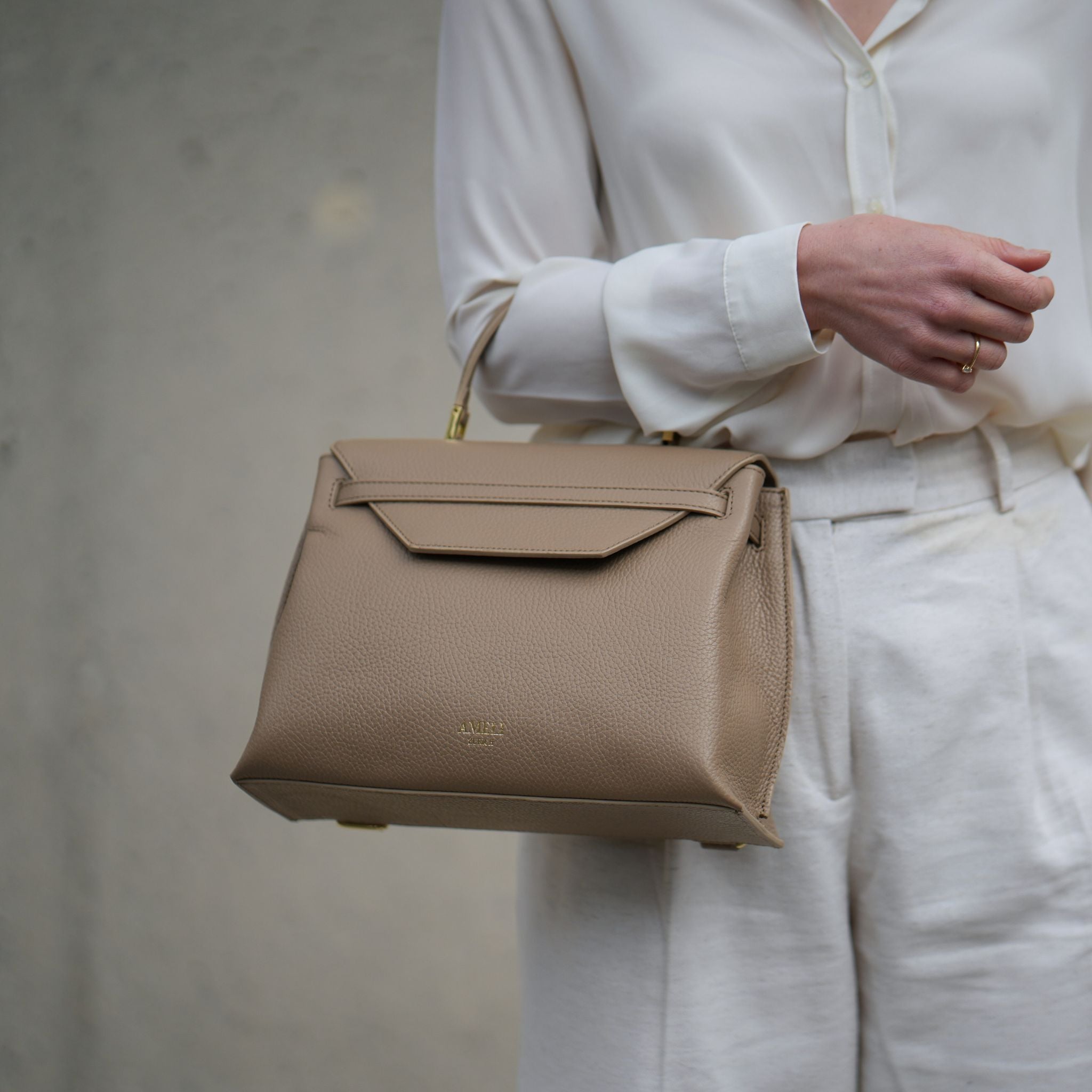 AMELI Zurich | VIADUKT | Greige | Soft Grain Leather | Top handle bag