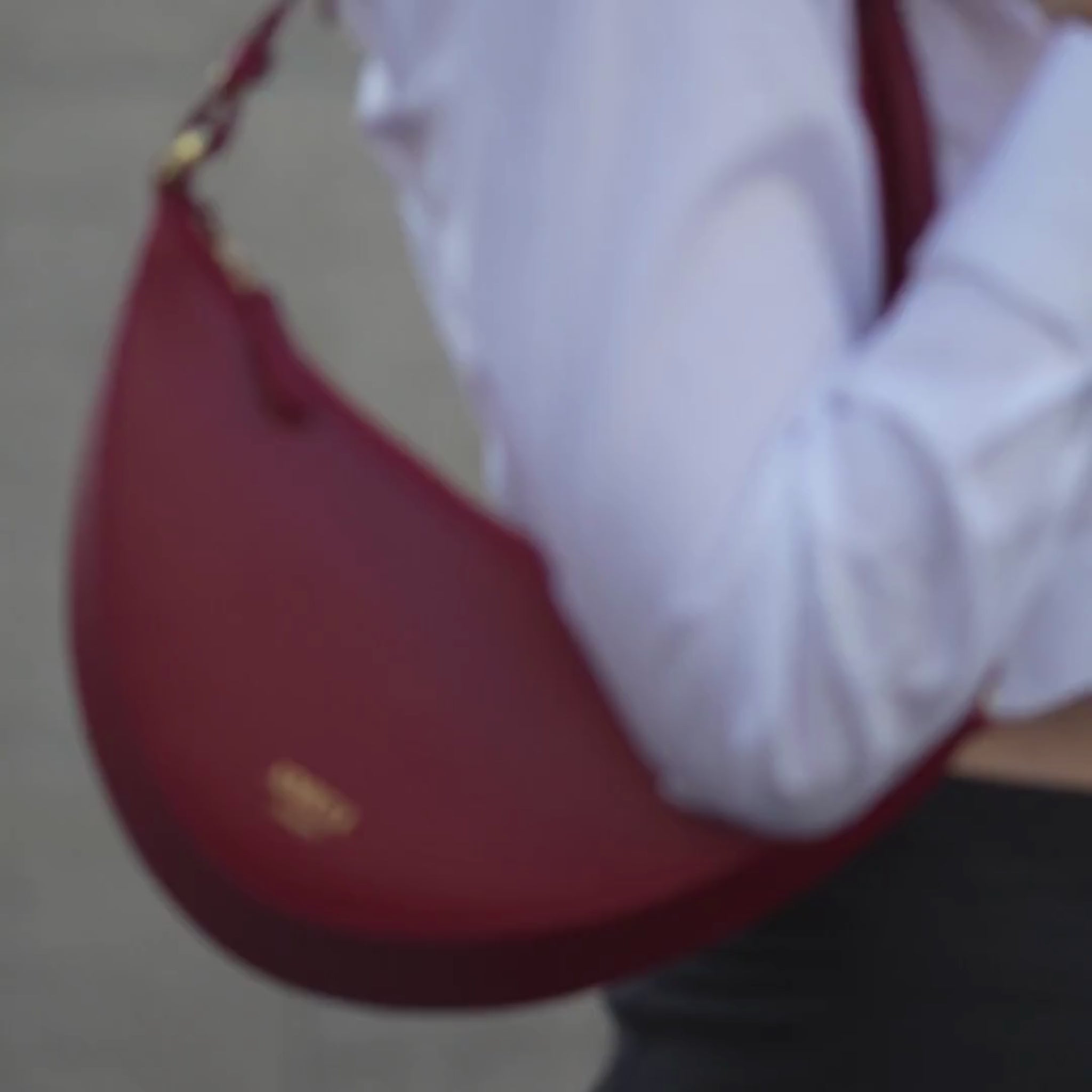 AMELI Zurich | HELVETIA | Red | Saffiano Leather | Video