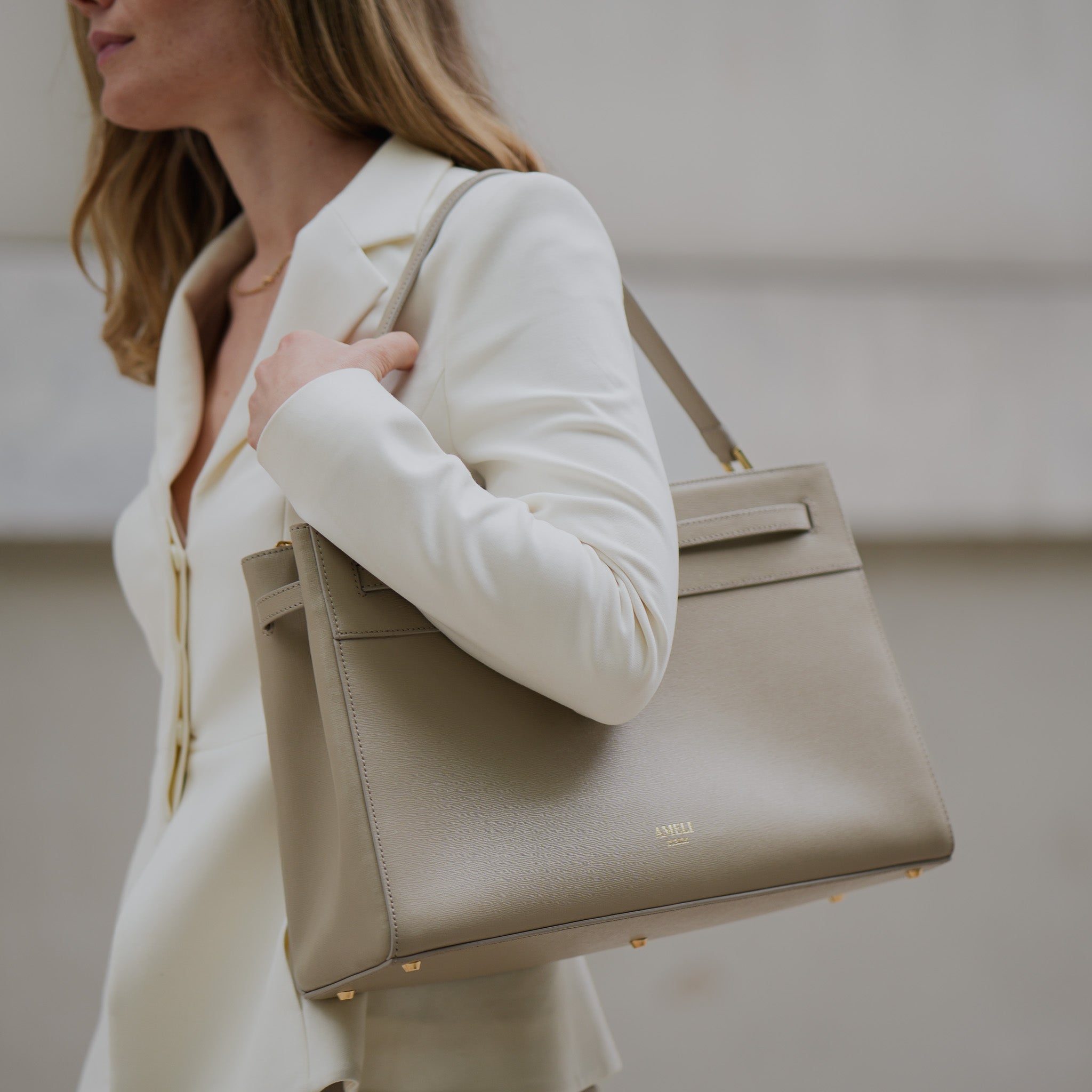 AMELI Zurich | Discover our elegant SEEFELD laptop bag - Black