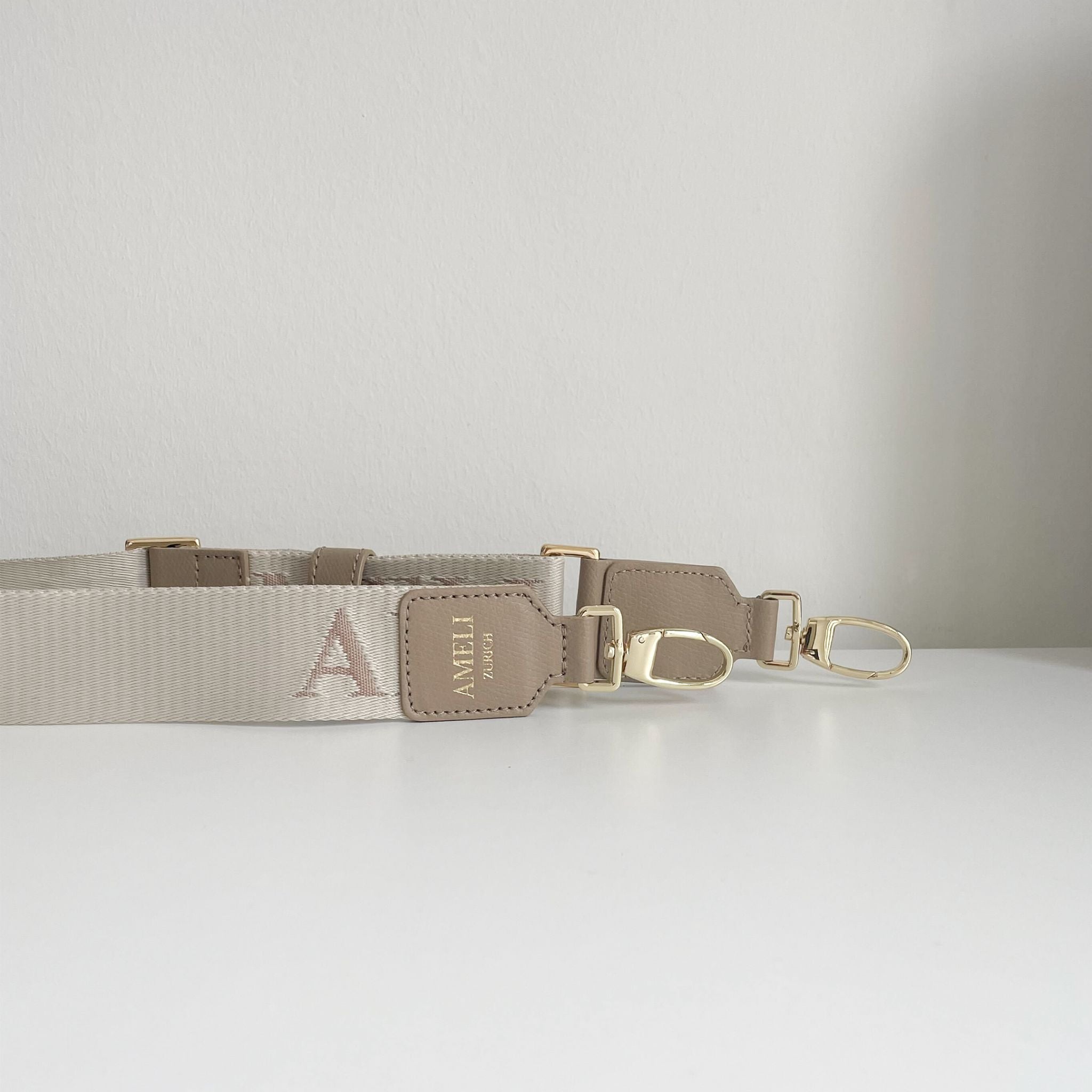 AMELI Zurich | Logo Strap | Cappuccino | Pebbled Leather
