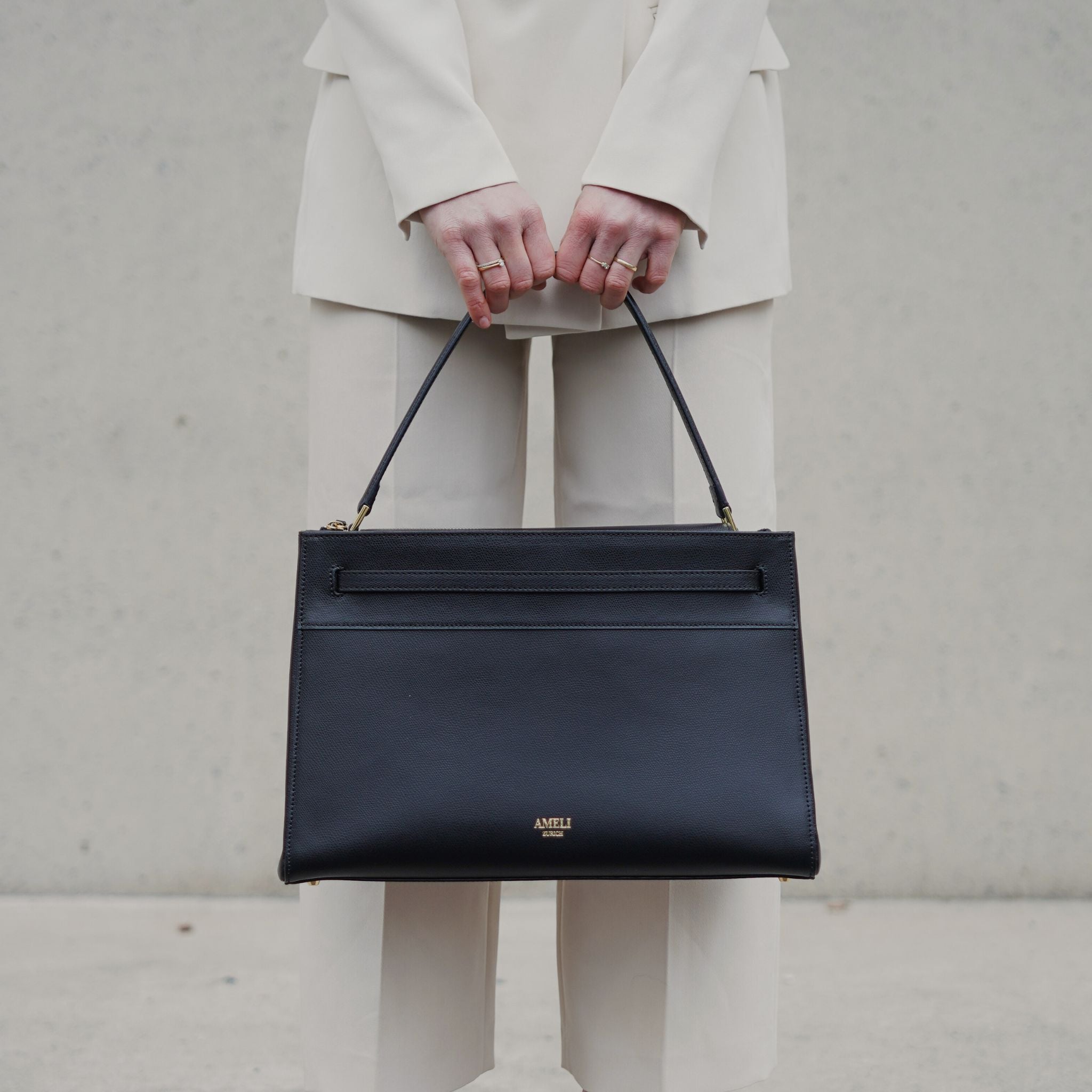AMELI Zurich | SEEFELD | Black | Pebbled Leather | Top handle bag