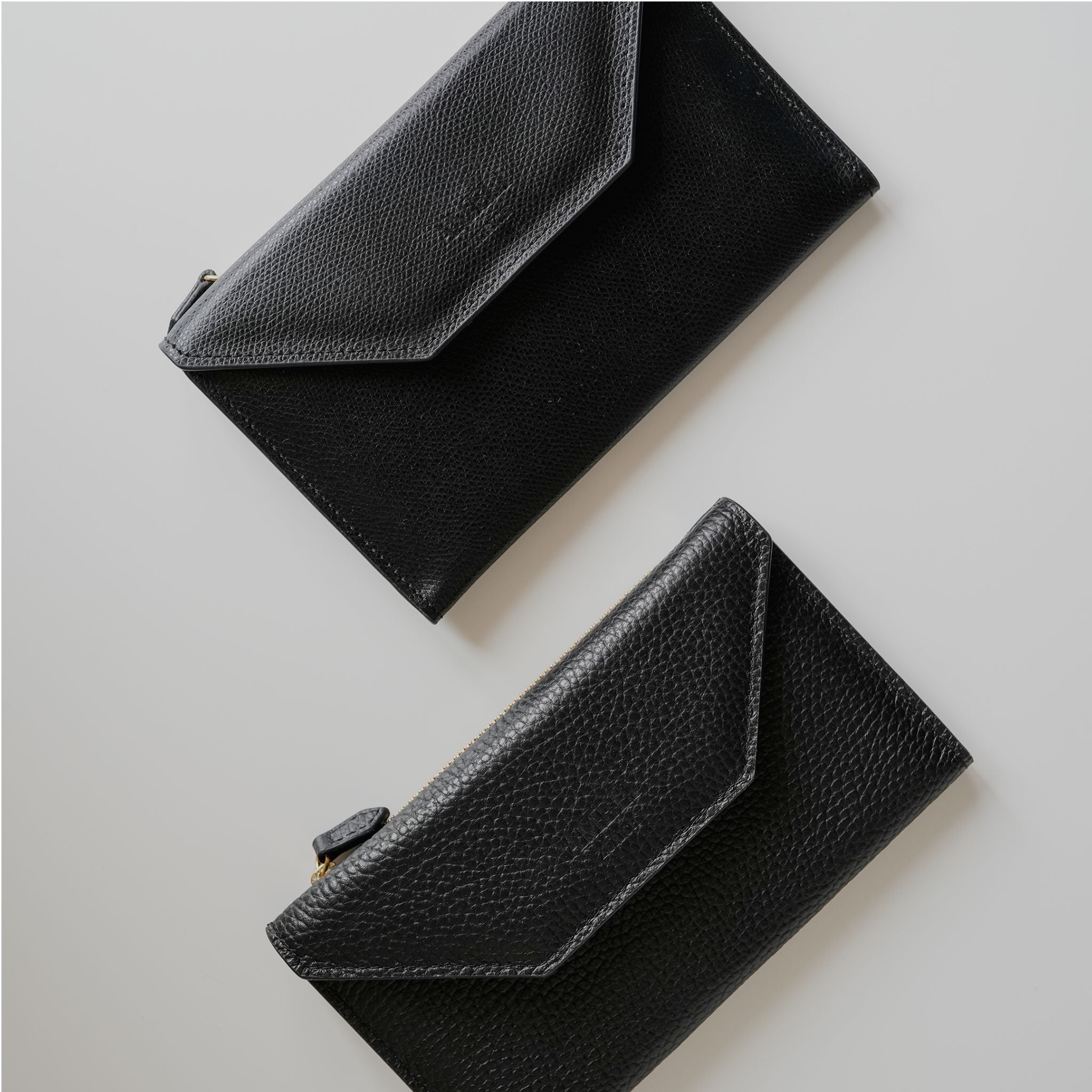 AMELI Zurich | Wallet | Black | Soft Grain Leather | Comparison