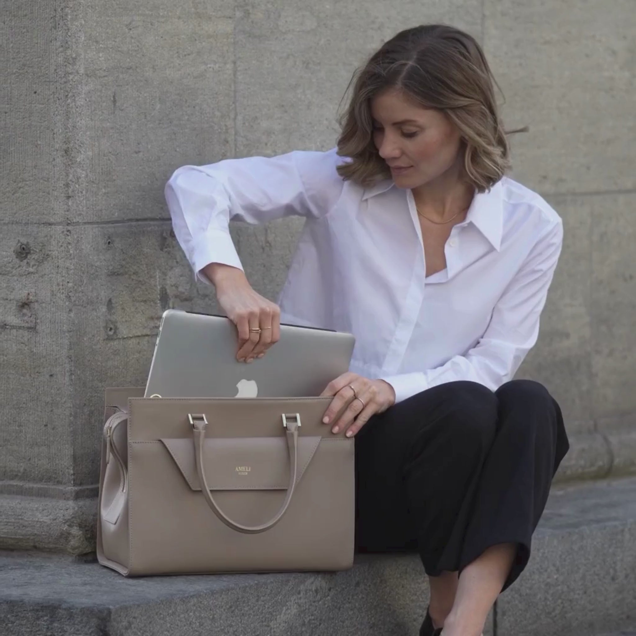 AMELI Zurich | CENTRAL | Cappuccino | Pebbled Leather | Video
