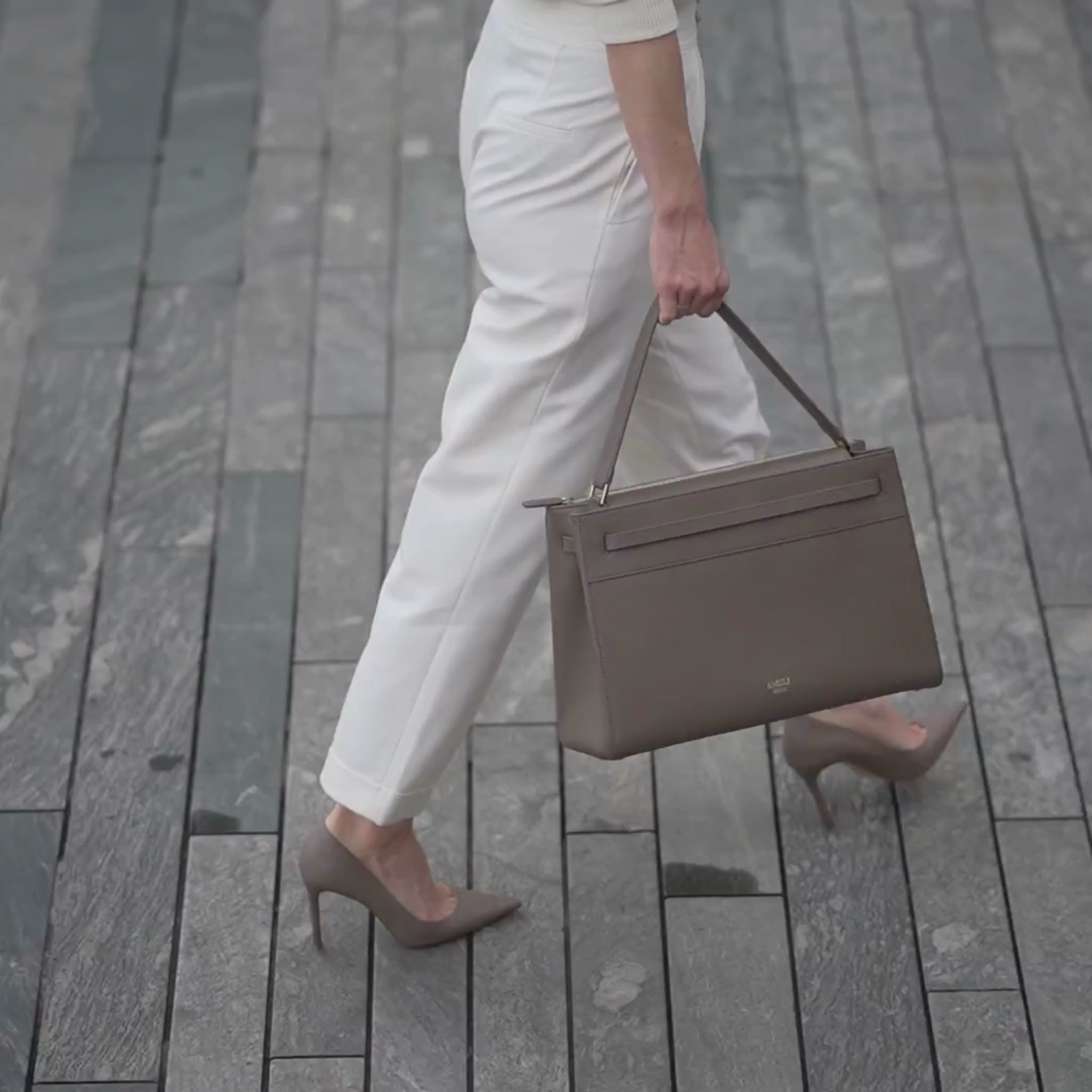 AMELI Zurich | SEEFELD | Greige | Pebbled Leather | Video